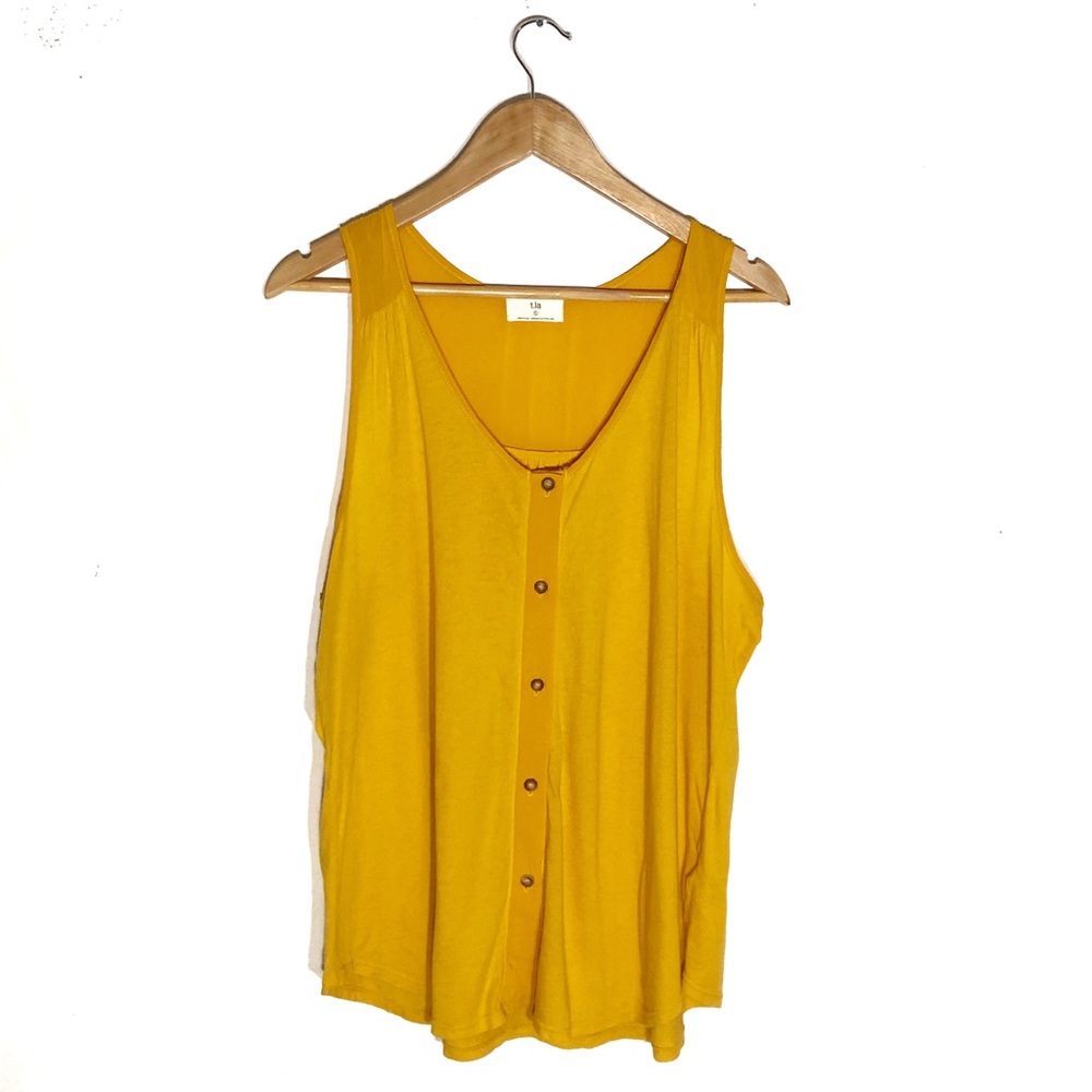 t. la Anthropologie Button Down Tank Blouse